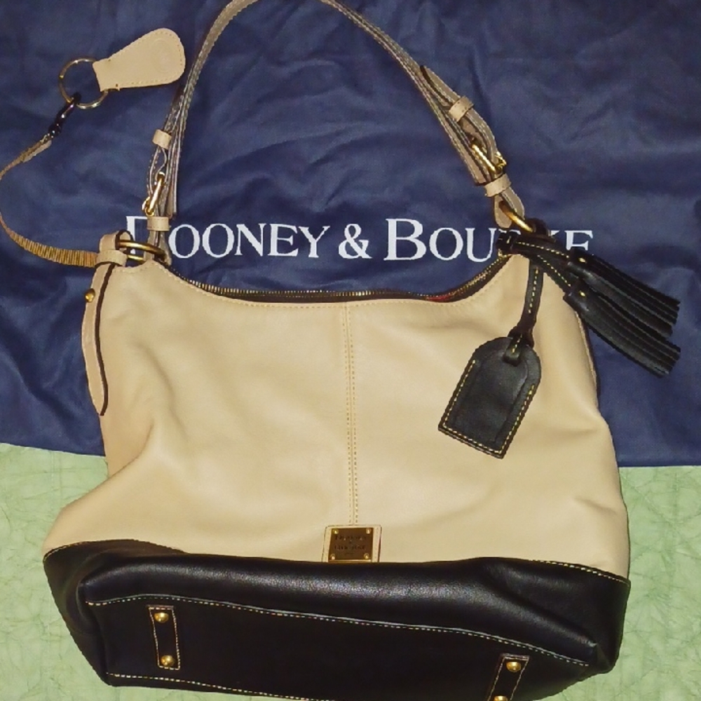 Dooney & Bourke Purse